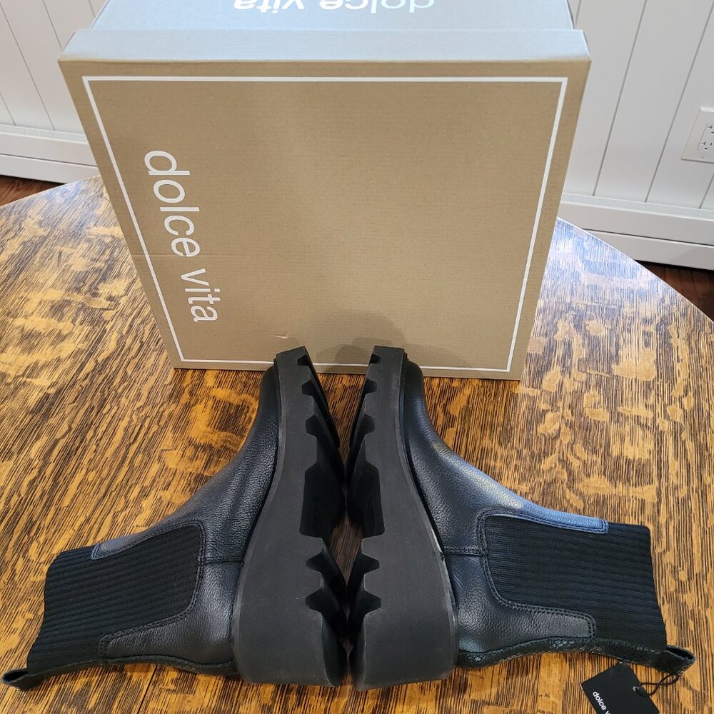 NEW Dolce Vita Hoven H2O Boots. Black Leather. Platform. Waterproof. 7. - Picture 16 of 16
